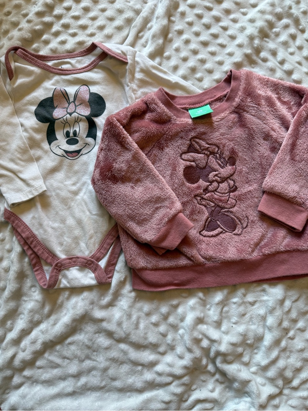 Minnie Mouse Bodysuit & Fuzzy Sweater Set